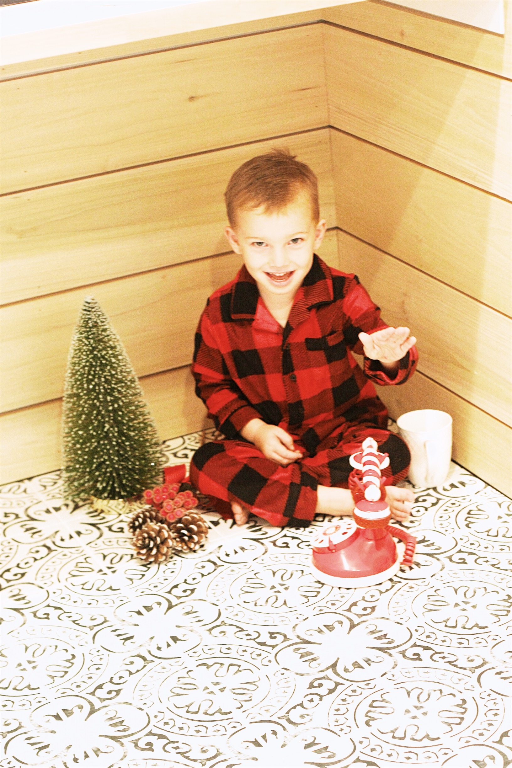 Nebraska Motherhood + Fashion blogger, Leslie of Tiny Stampede shares the best Boys Christmas Pajamas on sale. Buffalo Check | Plaid | Traditional Boys Christmas Pajamas on Sale | Up to 60% off | Collections from Gap Kids | Gymboree and More