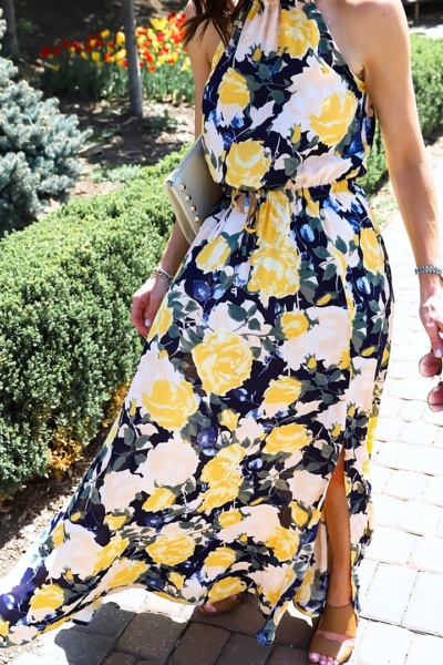 Floral Maxi Dress // The Perfect Dress for Weddings // www.tinystampede.com